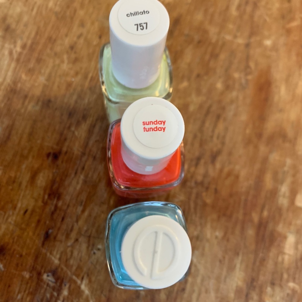 Essie Spring Bundle - Picture 3 of 4